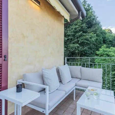 Casa Vela Daire Sala Comacina