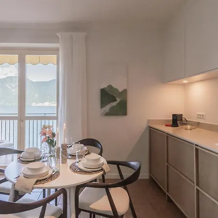 Casa Vela Daire Sala Comacina
